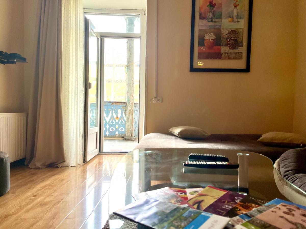 Apartment In Old Tbilisi Orbeliani Square المظهر الخارجي الصورة