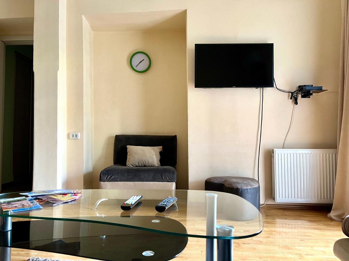 Apartment In Old Tbilisi Orbeliani Square المظهر الخارجي الصورة