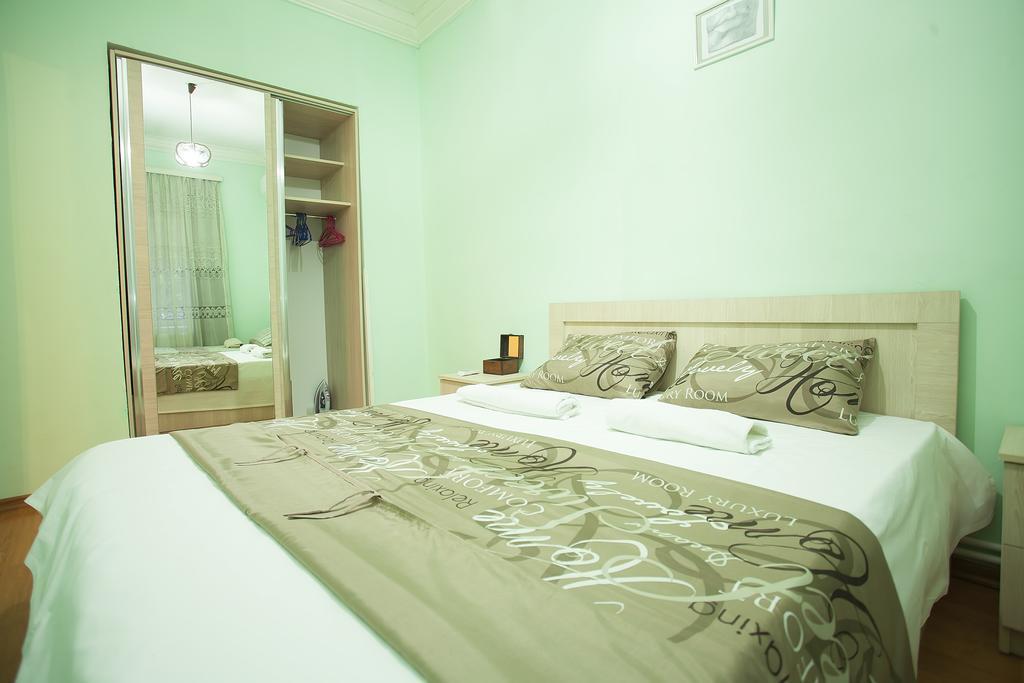 Apartment In Old Tbilisi Orbeliani Square المظهر الخارجي الصورة