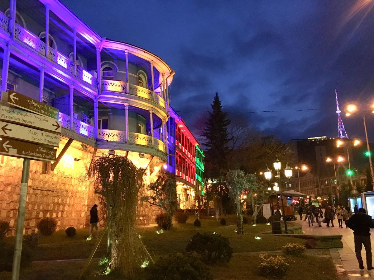 Apartment In Old Tbilisi Orbeliani Square المظهر الخارجي الصورة
